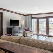 Guest Room LR